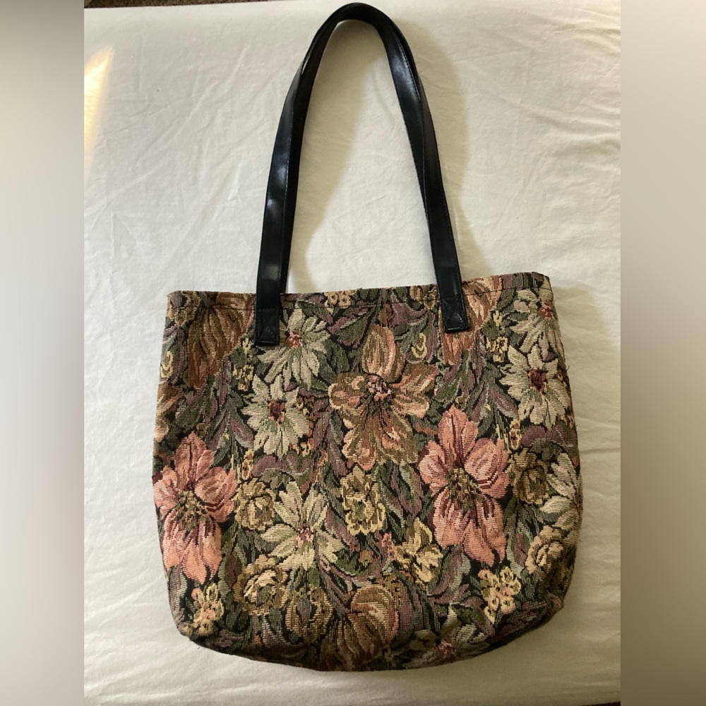 Vintage Floral Tapestry Tote - Picture 14 of 14